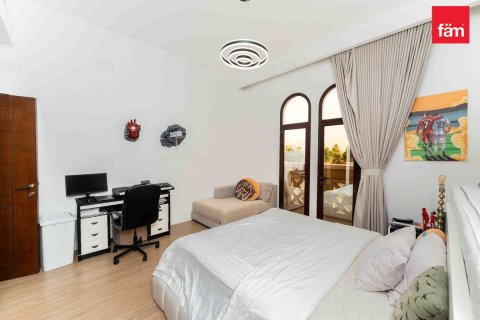 Adosado en Dubai, 4 dormitorios, 312.2 m², № 67543 - foto 6