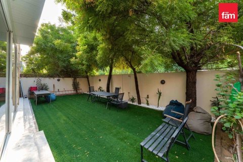 Adosado en Dubai, 4 dormitorios, 312.2 m², № 67543 - foto 28