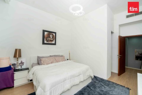 Adosado en Dubai, 4 dormitorios, 312.2 m², № 67543 - foto 9