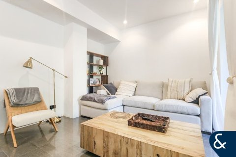 Снять в аренду виллу в Springs 15, The Springs, Дубай: 3 спальни, 167м², № 98705 - фото 3