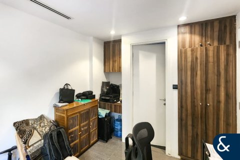 Снять в аренду виллу в Springs 15, The Springs, Дубай: 3 спальни, 167м², № 98705 - фото 11