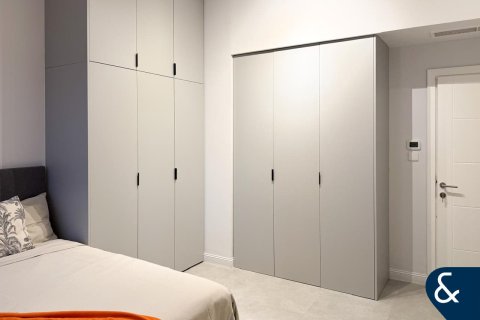 Apartment in Bahar, Jumeirah Beach Residence, Dubai 2 bedrooms, 120 sq.m. № 98707 - photo 12