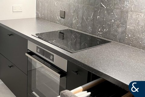 Apartment in Bahar, Jumeirah Beach Residence, Dubai 2 bedrooms, 120 sq.m. № 98707 - photo 7