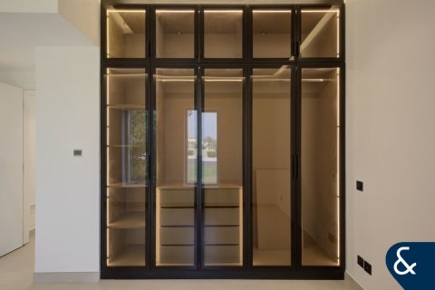 Villa in The Springs, Dubai 3 bedrooms, 173 sq.m. № 98703 - photo 11