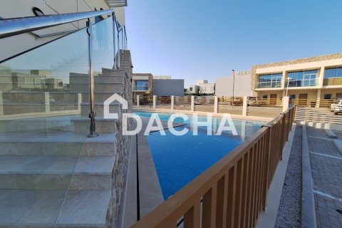 Townhouse in Dubai Land, Dubai 3 bedrooms, 106 sq.m. № 112762 - photo 22