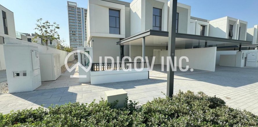 Таунхаус в Murooj Al Furjan, Al Furjan, Дубай, 4 спальни, 336м², № 38306