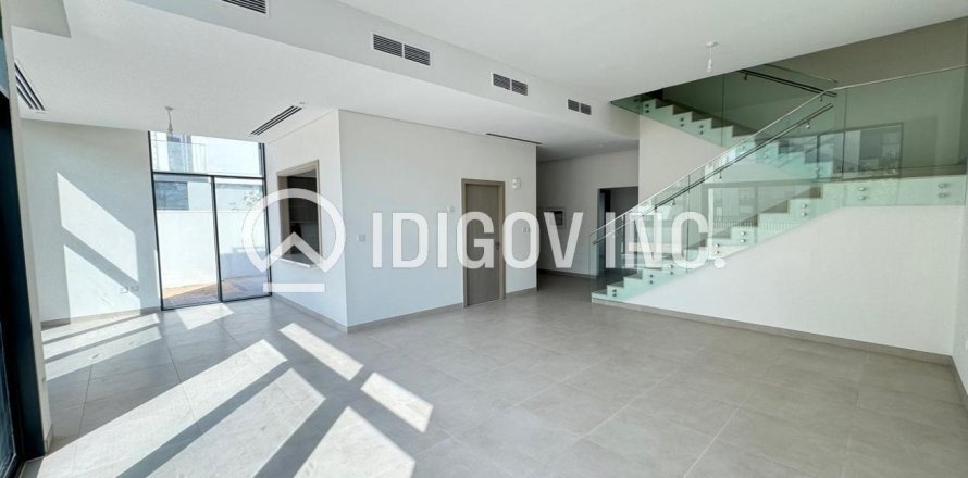 Таунхаус в Murooj Al Furjan, Al Furjan, Дубай, 4 спальни, 336м², № 38308