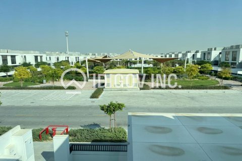 Снять в аренду таунхаус в Murooj Al Furjan, Al Furjan, Дубай: 4 спальни, 336м², № 38308 - фото 12