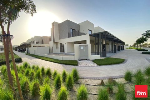Adosado en Dubai, 4 dormitorios, 262.5 m², № 22415 - foto 1