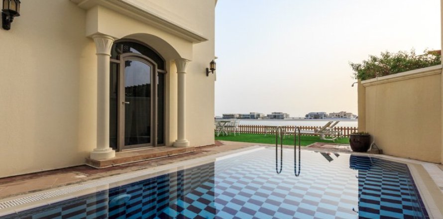 Villa en Palm Jumeirah, Dubai, 4 dormitorios, № 3258
