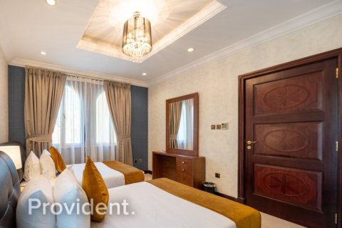 Villa en Palm Jumeirah, Dubai, 4 dormitorios, № 3257 - foto 10