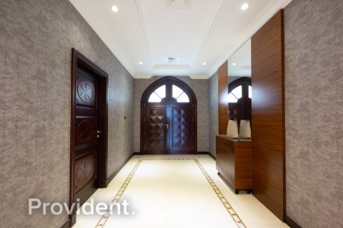 Villa en Palm Jumeirah, Dubai, 4 dormitorios, № 3257 - foto 9