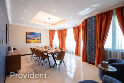 Villa en Palm Jumeirah, Dubai, 4 dormitorios, № 3257 - foto 7