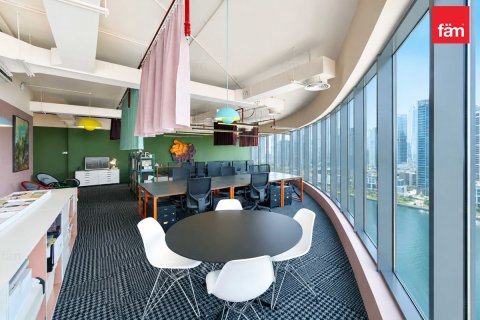 Bureau à Business Bay, Dubai, 102.3 m², № 137657 - photo 8
