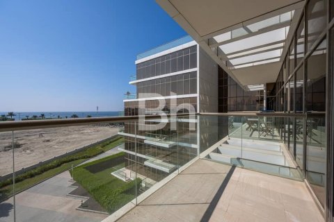 Снять в аренду квартиру в Пальме Джумейре, Дубай: 2 спальни, 120м², № 21759 - фото 15