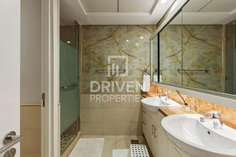 Villa in Mirdif, Dubai 3 bedrooms, 267 sq.m. № 129041 - photo 18