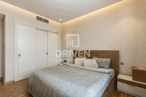 Villa in Mirdif, Dubai 3 bedrooms, 267 sq.m. № 129041 - photo 13