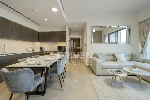 Apartamento en Opera District, Downtown Dubai (Downtown Burj Dubai), Dubai, 2 dormitorios, 105.26 m², № 129032 - foto 2