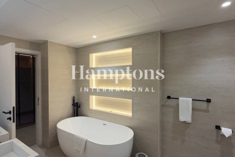 Penthouse in Jumeirah Beach Residence, Dubai 5 bedrooms, 575.16990524 sq.m. № 101192 - photo 5