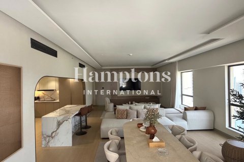 Penthouse in Jumeirah Beach Residence, Dubai 5 bedrooms, 575.16990524 sq.m. № 101192 - photo 14