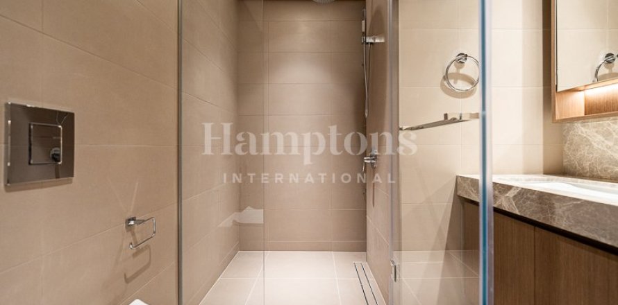 Apartment in Dubai Harbour, Dubai 2 bedrooms, 117.058 sq.m. № 101188