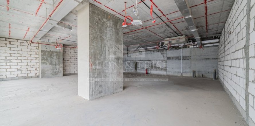 Propiedad comercial en Business Bay, Dubai, 999 dormitorios, 186 m², № 61087