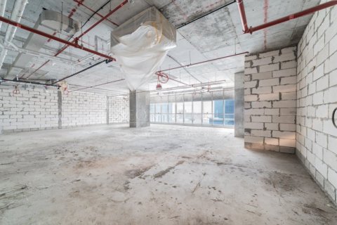 Propiedad comercial en Business Bay, Dubai, 999 dormitorios, 186 m², № 61087 - foto 2