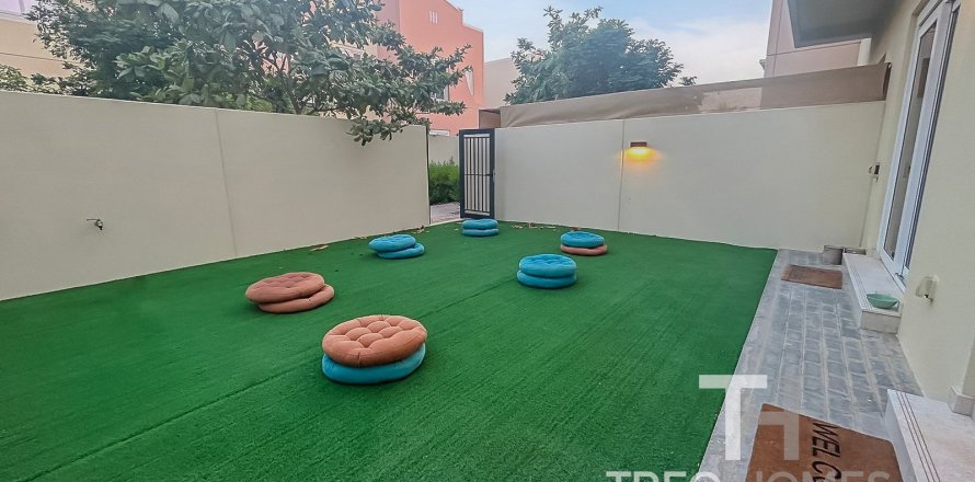 Villa à Dubai, 3 chambres, 163 m², № 13617