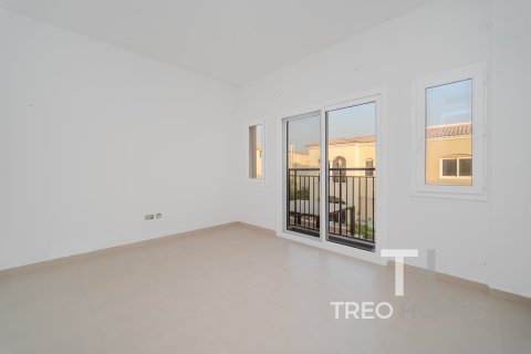 Снять в аренду таунхаус в Casa Viva, Serena, Дубай: 3 спальни, 200м², № 13619 - фото 6