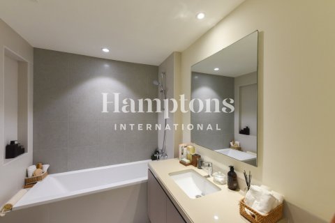 Apartment in Dubai South (Dubai World Central), Dubai 3 bedrooms, 222.77953594 sq.m. № 72421 - photo 11