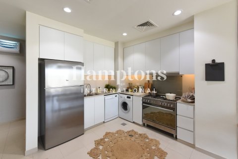 Apartment in Dubai South (Dubai World Central), Dubai 3 bedrooms, 222.77953594 sq.m. № 72421 - photo 1