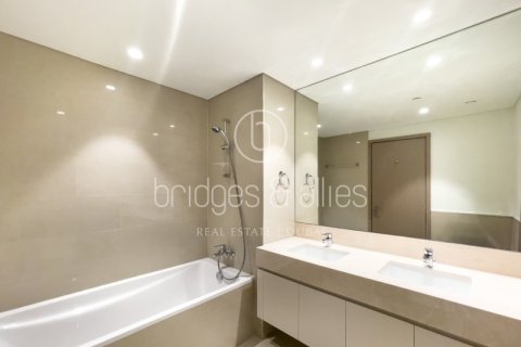 Снять в аренду квартиру в Даунтаун Дубай (Даунтаун Бурдж Дубай), Дубай: 2 спальни, 103м², № 97460 - фото 18