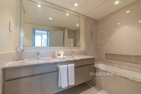 Снять в аренду квартиру в Даунтаун Дубай (Даунтаун Бурдж Дубай), Дубай: 2 спальни, 105м², № 97458 - фото 15