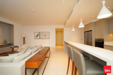 Apartment in Downtown Dubai (Downtown Burj Dubai), Dubai 2 bedrooms, 152.3 sq.m. № 94990 - photo 2