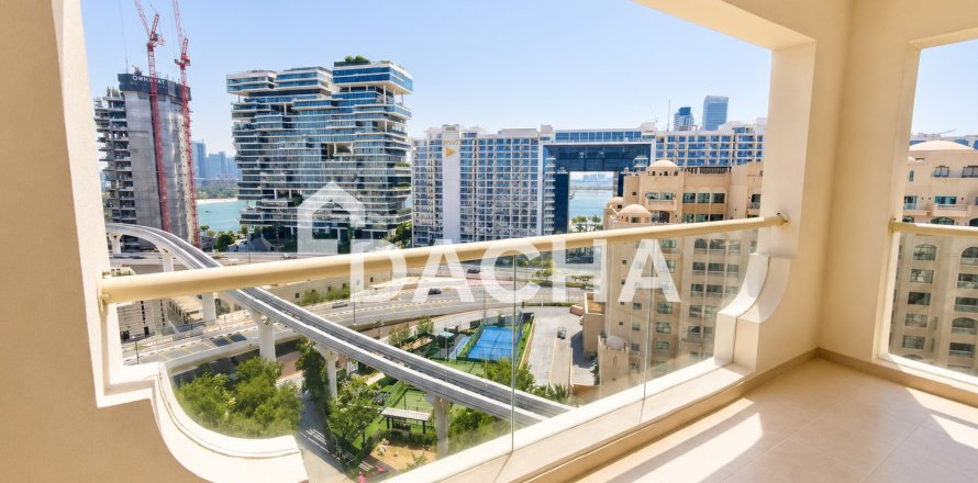 Appartement à Shoreline Apartments, Palm Jumeirah, Dubai, 2 chambres, 144 m², № 112689