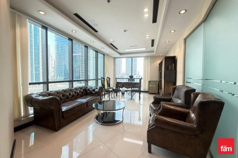 Office in Business Bay, Dubai 167.2 sq.m. № 60615 - photo 1