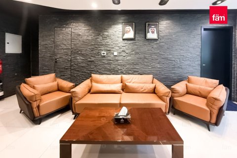 Office in Business Bay, Dubai 167.2 sq.m. № 60615 - photo 2