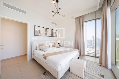 Apartment in Downtown Views II, Downtown Dubai (Downtown Burj Dubai), Dubai 3 bedrooms, 159 sq.m. № 65017 - photo 9