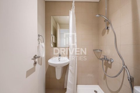 Apartment in Downtown Views II, Downtown Dubai (Downtown Burj Dubai), Dubai 3 bedrooms, 159 sq.m. № 65017 - photo 13