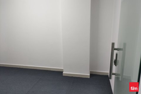 Oficina en Dubai, 122.7 m², № 95528 - foto 3