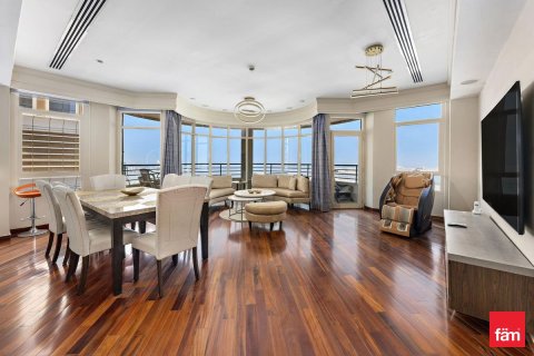 Apartment in Dubai Marina, Dubai 3 bedrooms, 201.9 sq.m. № 95529 - photo 9