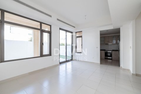 Townhouse in Mira Oasis, Reem, Dubai 3 bedrooms, 220 sq.m. № 18953 - photo 2