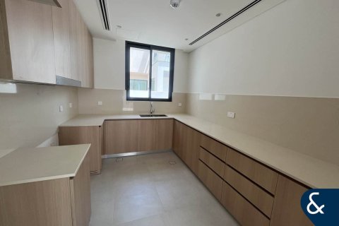 Villa in Caya, Arabian Ranches 3, Dubai 4 bedrooms, 450 sq.m. № 76624 - photo 5