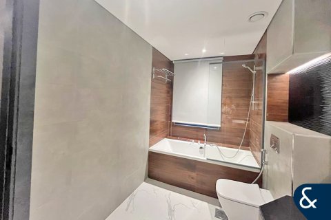 Villa à Dubai Marina, Dubai, 2 chambres, 288 m², № 76635 - photo 1