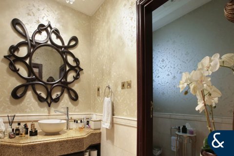 Villa en Garden Homes, Palm Jumeirah, Dubai, 4 dormitorios, 465 m², № 76623 - foto 5