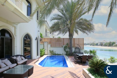 Villa en Garden Homes, Palm Jumeirah, Dubai, 4 dormitorios, 465 m², № 76623 - foto 16