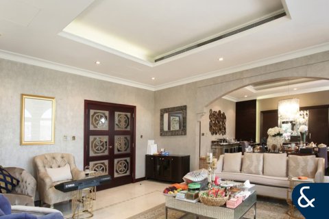 Villa en Garden Homes, Palm Jumeirah, Dubai, 4 dormitorios, 465 m², № 76623 - foto 7