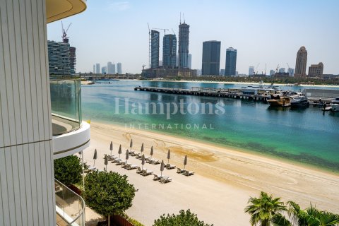 Apartment in Dubai Harbour, Dubai 2 bedrooms, 109.00030281 sq.m. № 94384 - photo 3