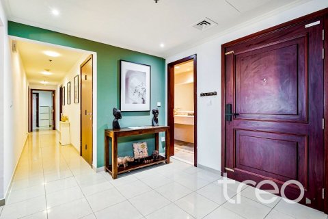 Снять в аренду квартиру в Дубай Марине, Дубай: 2 спальни, 228.54м², № 119997 - фото 4