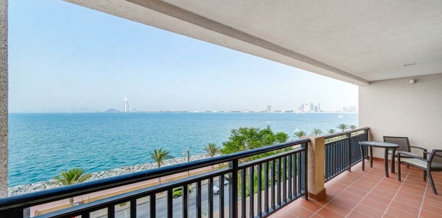 Квартира в Пальме Джумейре, Дубай, 1 спальня, 107.6м², № 109299